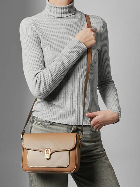 Cross Body Tas Merline Hexagona Beige merline 2520211 ander zicht 1